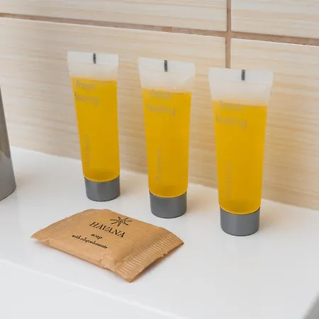 Metro Stoklosy 2-bedroom By Bookinghost *