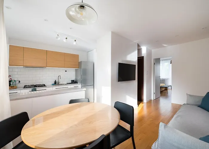 Metro Stokłosy 2-bedroom *