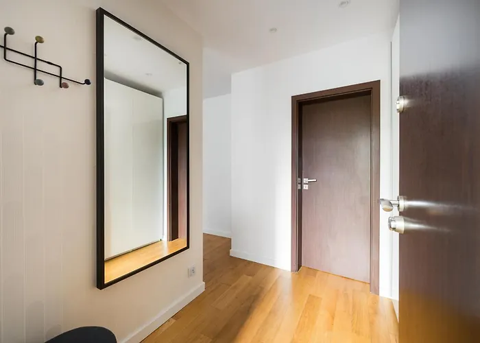 Metro Stokłosy 2-bedroom Apartament